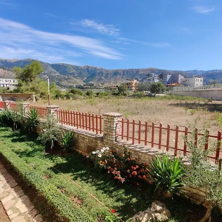 Vasil Mertiri Apartment *